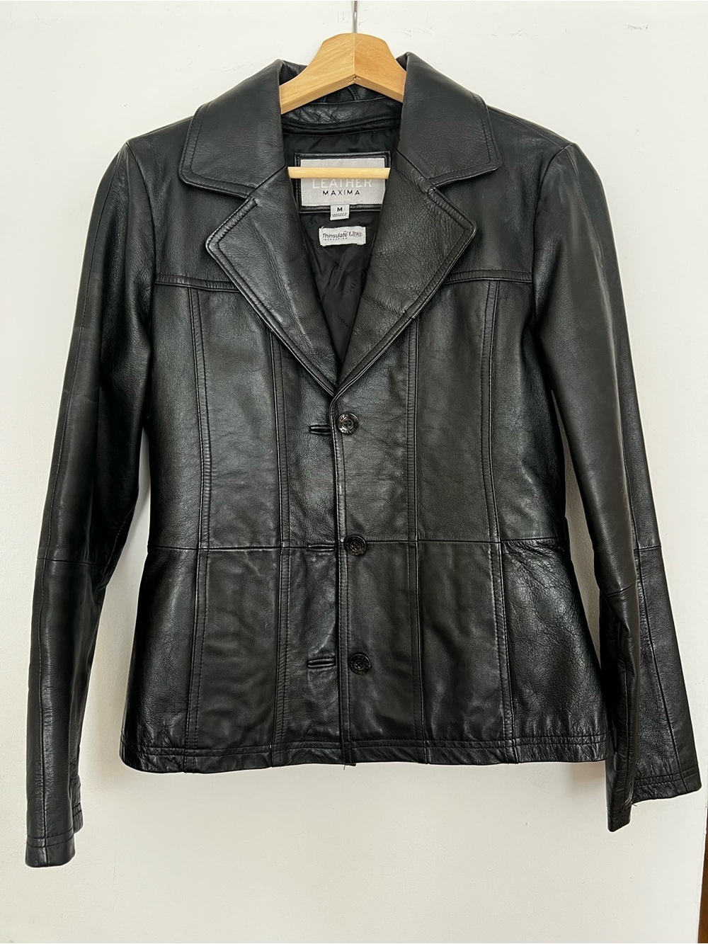 Wilsons Maxima Black Leather Button-Front Jacket with Notched Lapel